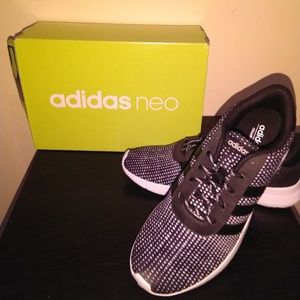 ADIDAS WOMAN SNEAKERS CLOUDFORM SIZE 7.5